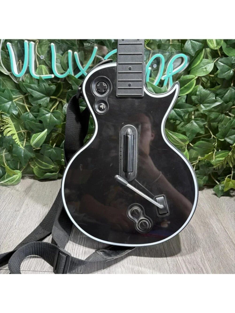 PS3 Guitar Hero Gibson Les Paul Playstation 3 Wireless Guitar Black (NO DONGLE)